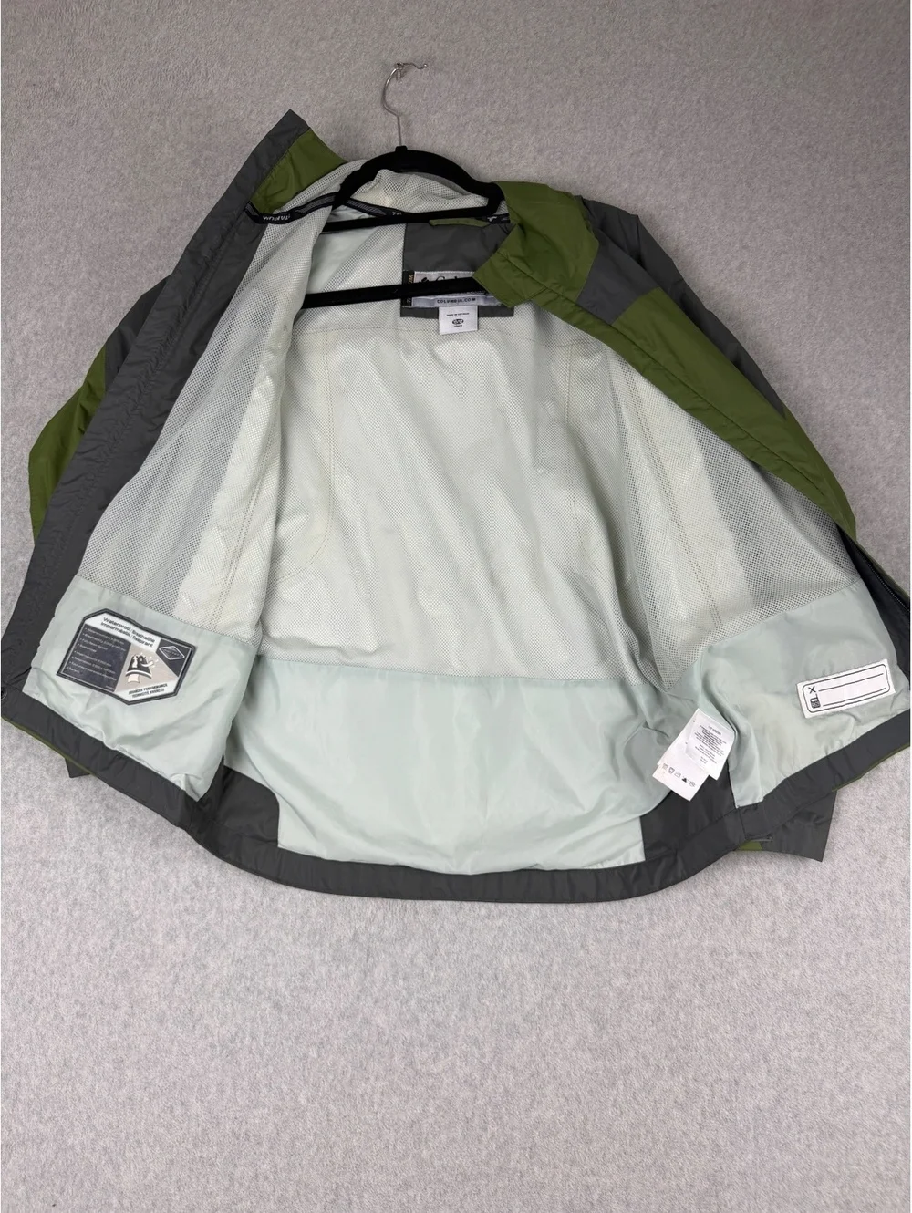 Columbia Titanium Omni-Tech Youth 10/12 Waterproof Hooded Rain Jacket Green Gray